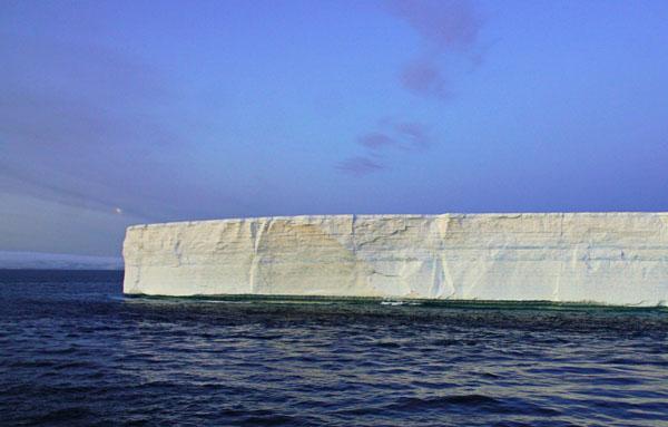 Giant iceberg Antarctica 2020